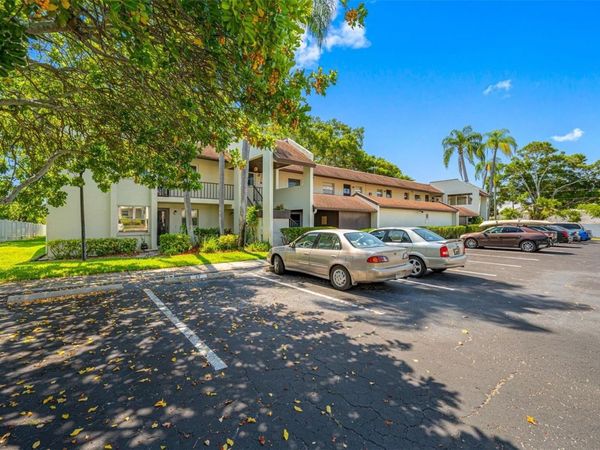 1100 E BAY DRIVE, Unit 82, LARGO, FL 33770