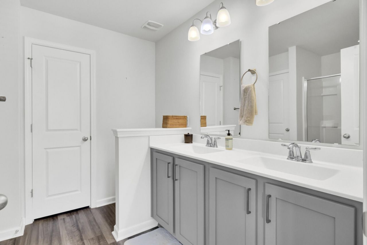 614 Hilchot Drive Photo 36