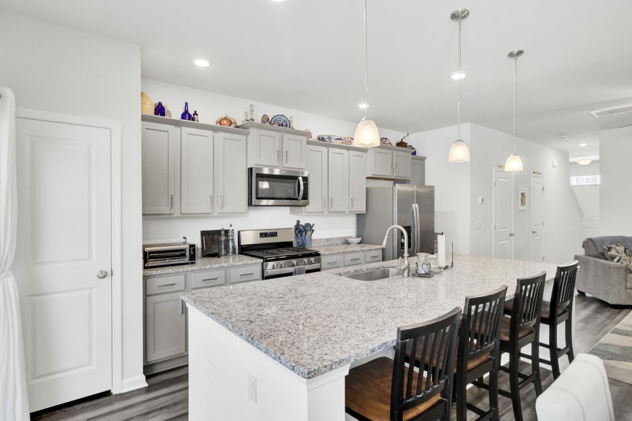 614 Hilchot Drive Photo 9