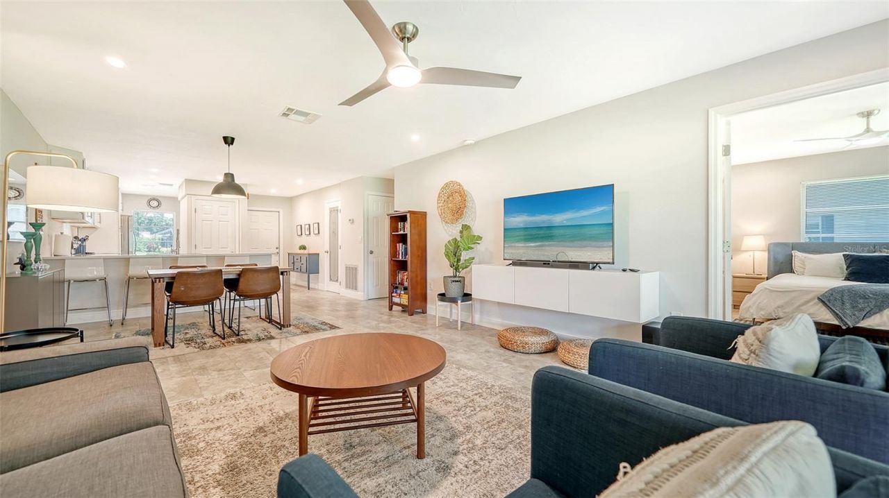 7820 Palm Aire Lane, Sarasota, FL 34243 Photo