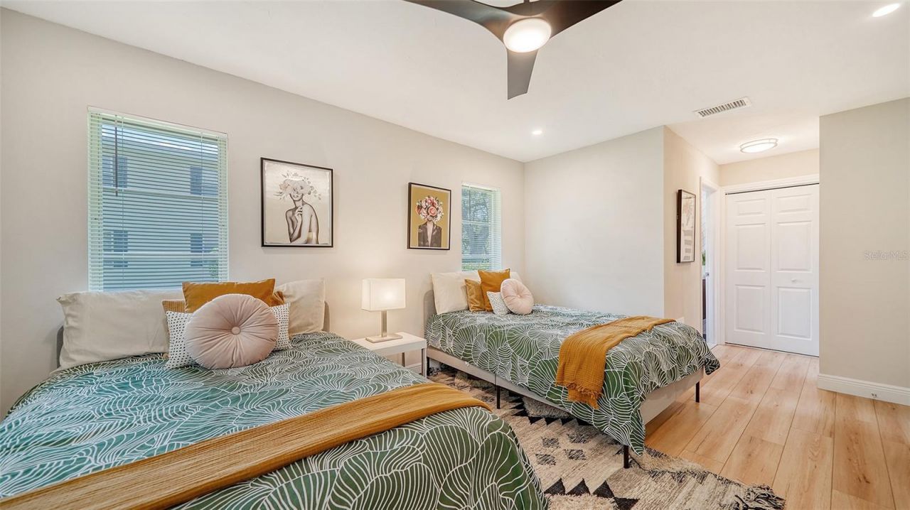 7820 Palm Aire Lane, Sarasota, FL 34243 Photo