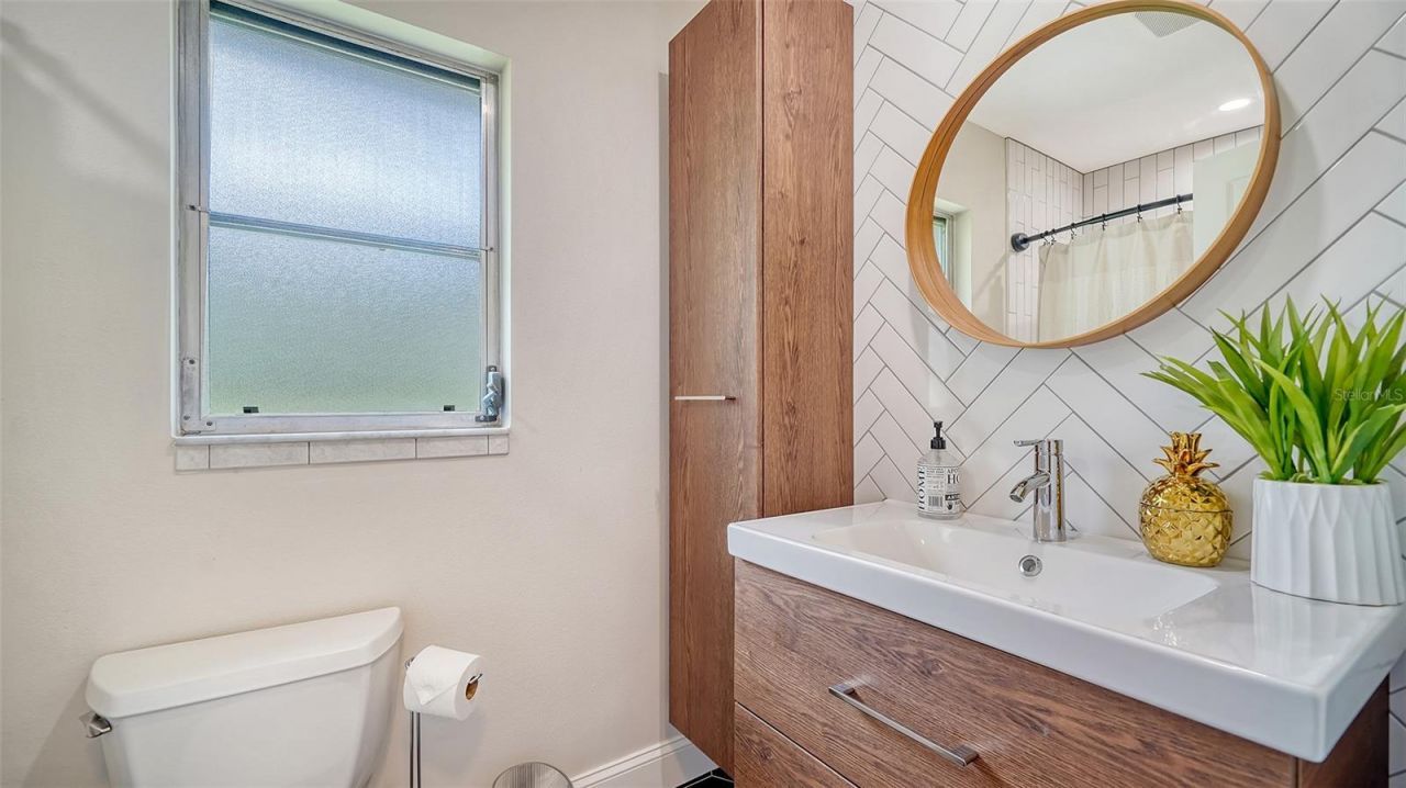 7820 Palm Aire Lane, Sarasota, FL 34243 Photo