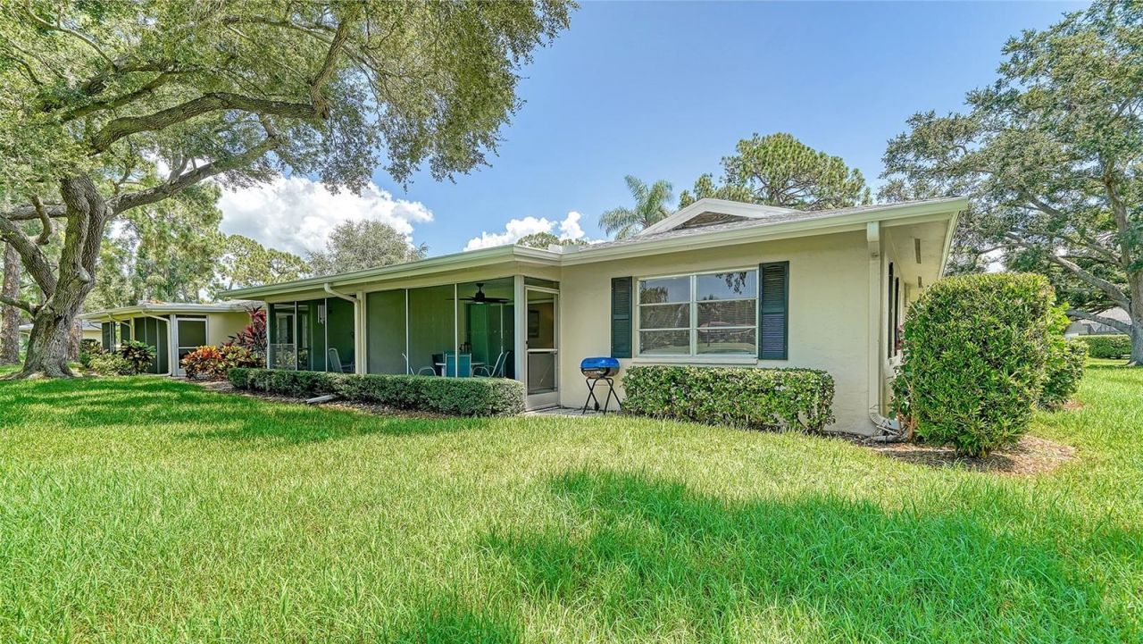 7820 Palm Aire Lane, Sarasota, FL 34243 Photo