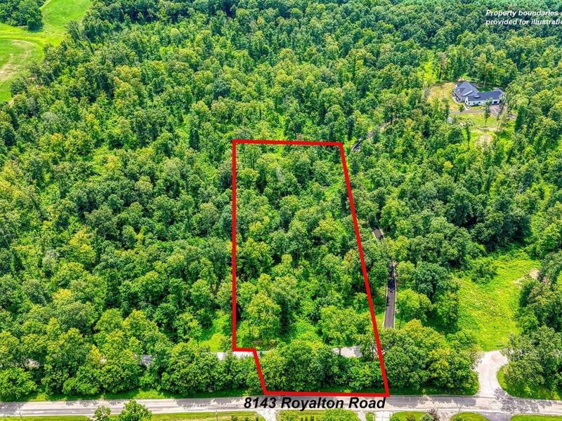 8143 Royalton Road SW, Lancaster, OH 43130 Photo 1