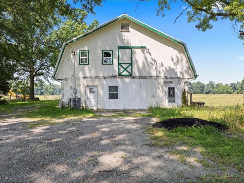 40175 Banks Road, Grafton, OH 44044 Photo 2