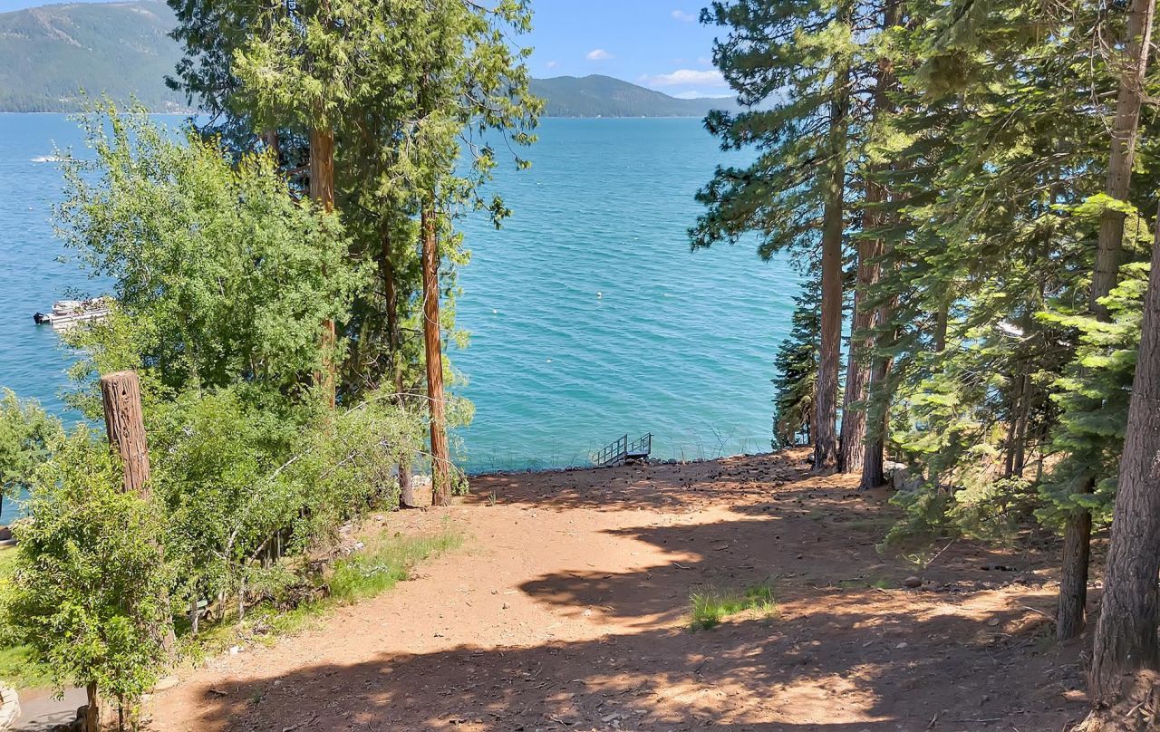 662 Peninsula Drive, Lake Almanor, CA 96137 Photo