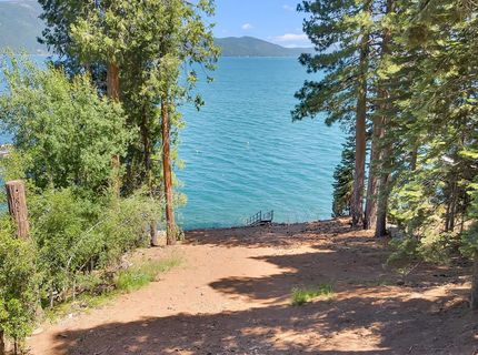 662 Peninsula Drive, Lake Almanor, CA 96137 Photo