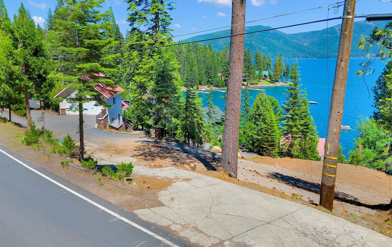 662 Peninsula Drive, Lake Almanor, CA 96137 Photo
