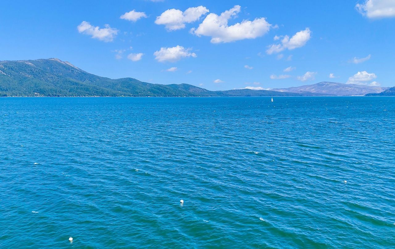 662 Peninsula Drive, Lake Almanor, CA 96137 Photo