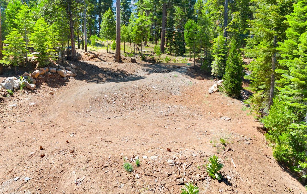 662 Peninsula Drive, Lake Almanor, CA 96137 Photo