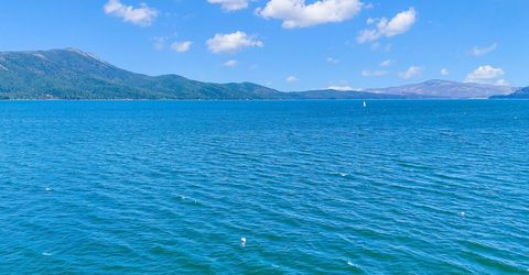 662 Peninsula Drive, Lake Almanor, CA 96137 Photo