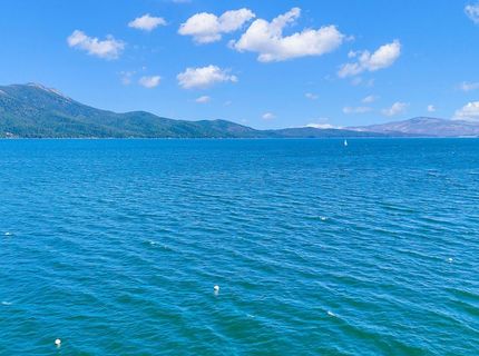 662 Peninsula Drive, Lake Almanor, CA 96137 Photo
