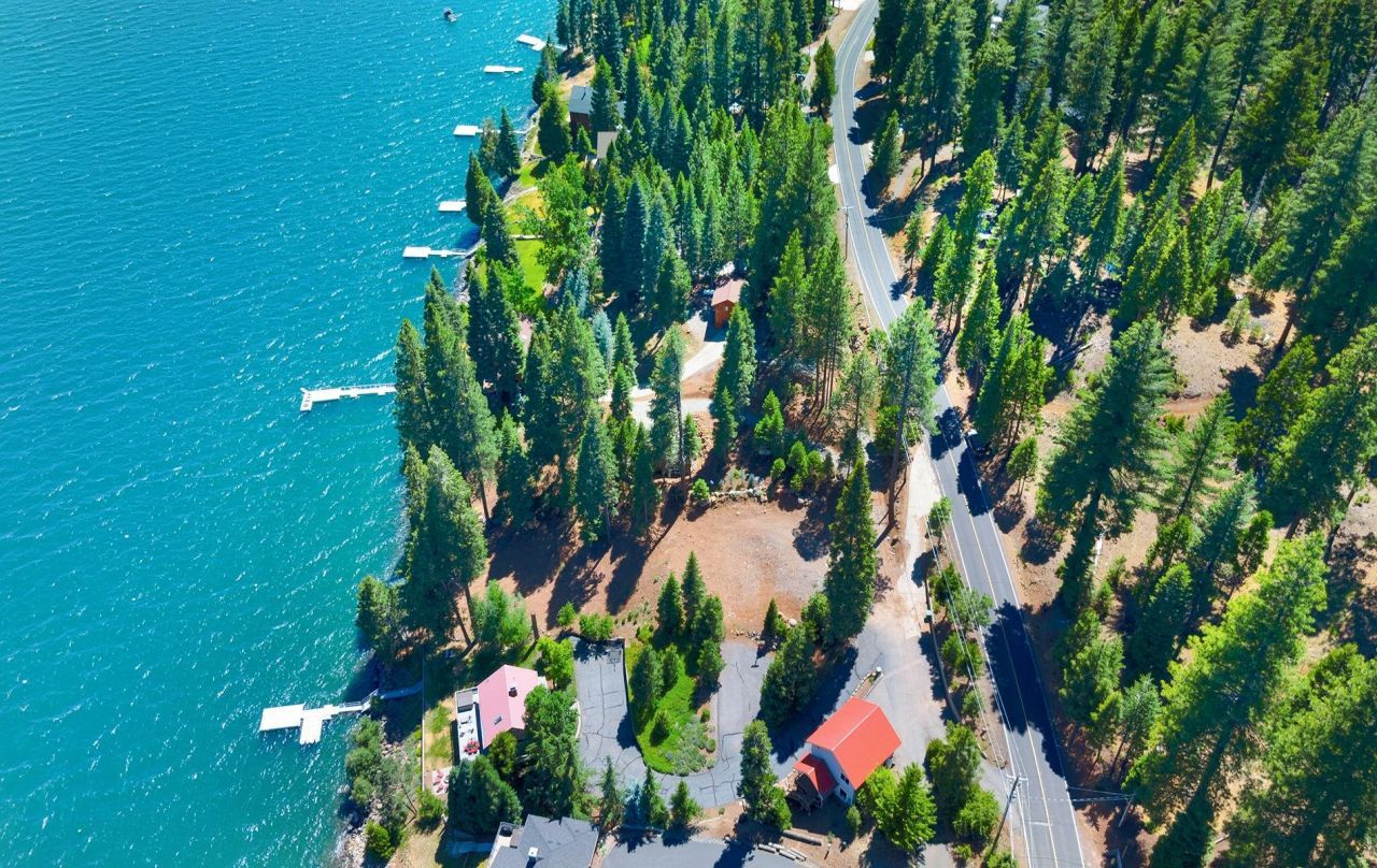 662 Peninsula Drive, Lake Almanor, CA 96137 Photo