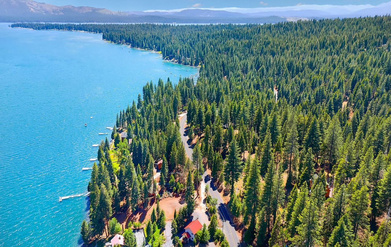 662 Peninsula Drive, Lake Almanor, CA 96137 Photo