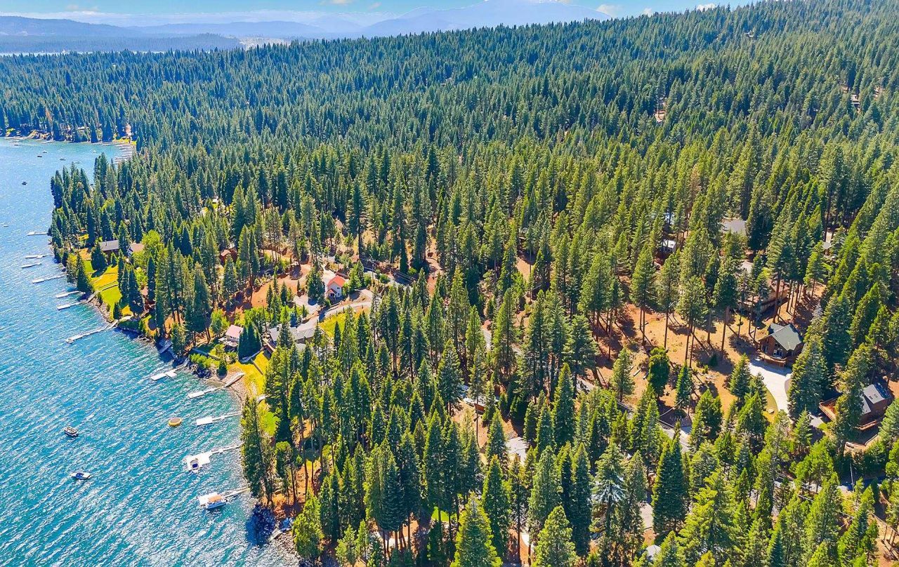 662 Peninsula Drive, Lake Almanor, CA 96137 Photo