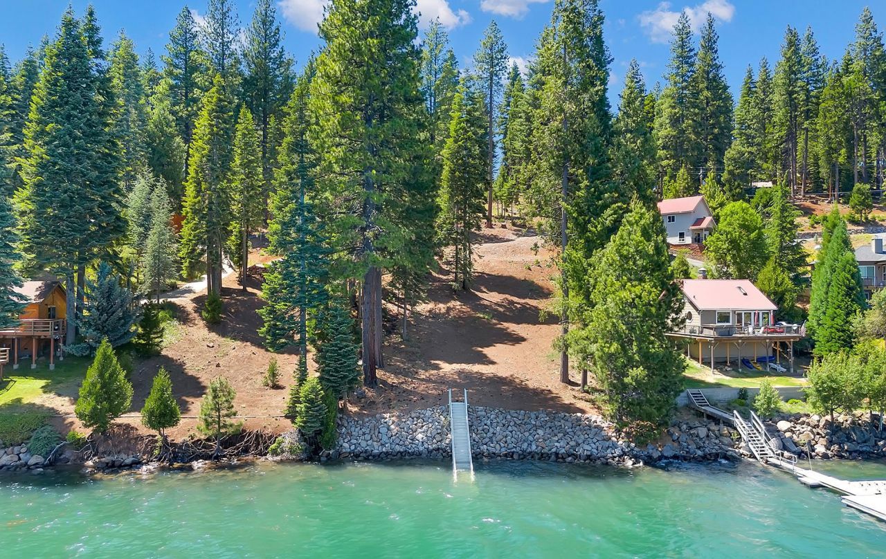 662 Peninsula Drive, Lake Almanor, CA 96137 Photo