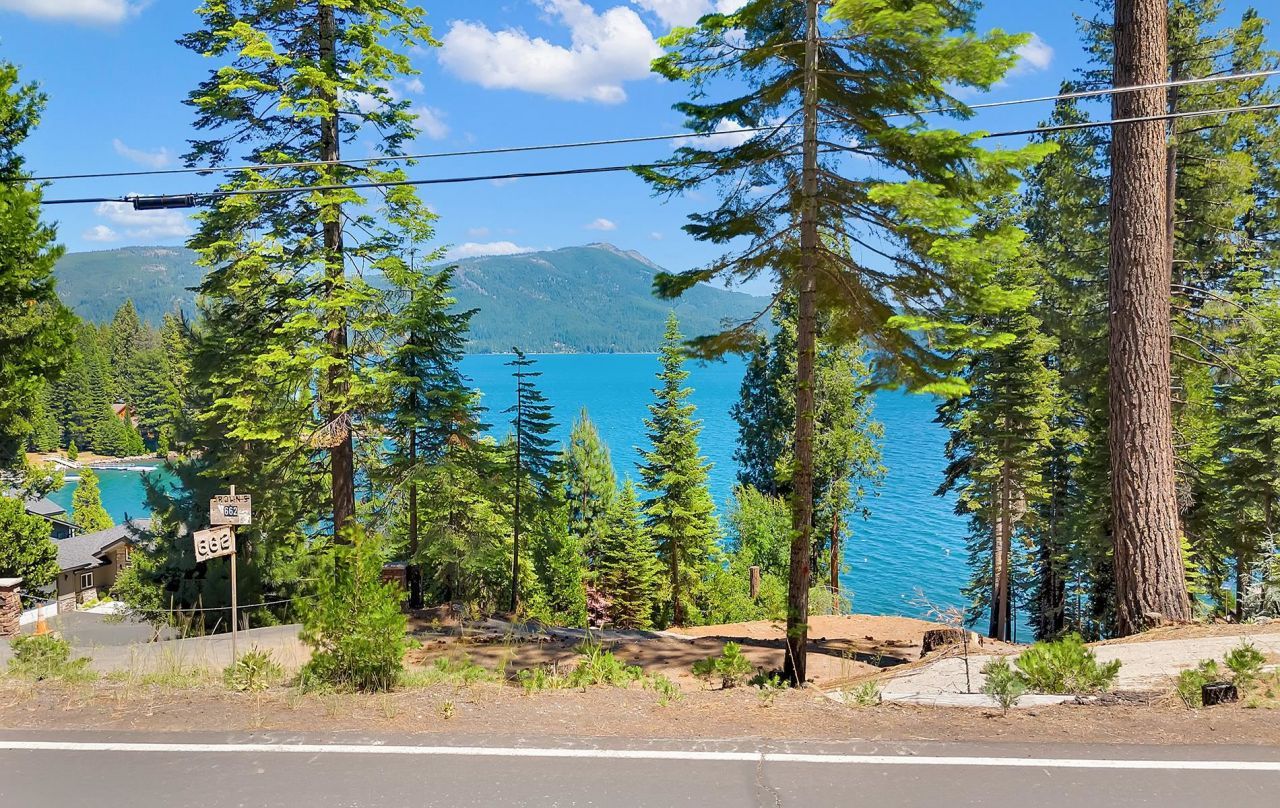 662 Peninsula Drive, Lake Almanor, CA 96137 Photo