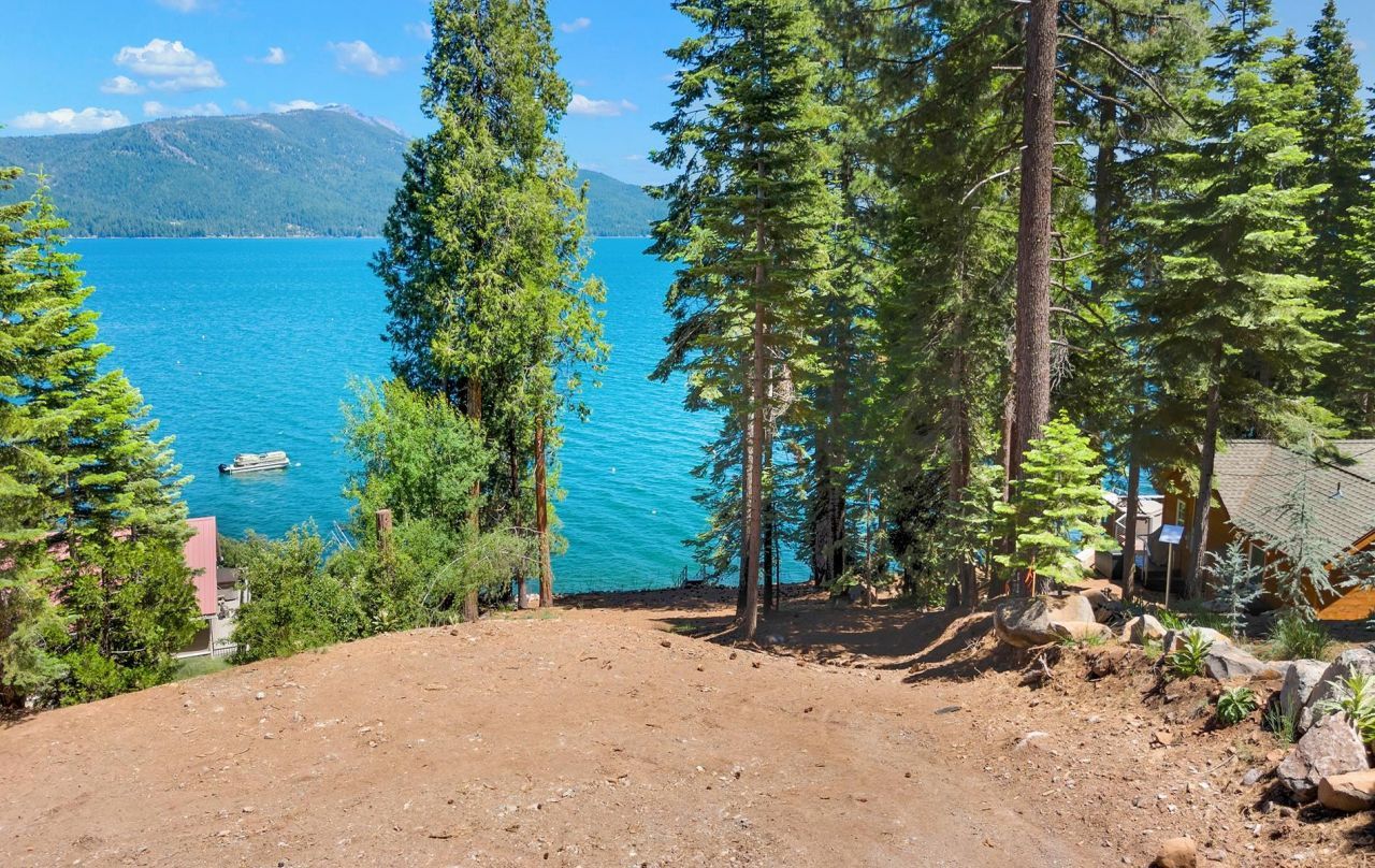 662 Peninsula Drive, Lake Almanor, CA 96137 Photo