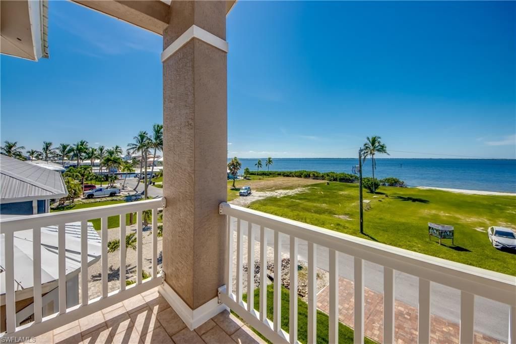 3430 1st Ave, Saint James City, FL 33956 Photo