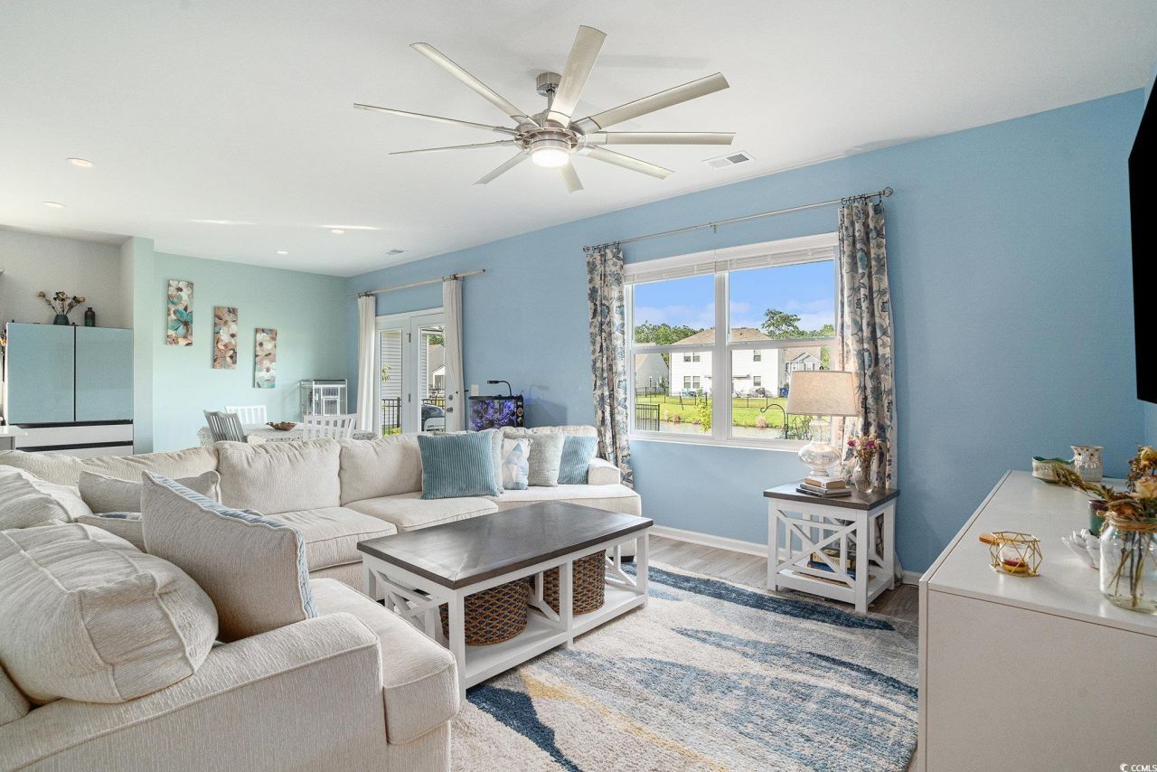 699 Heritage Downs Dr. Photo 11