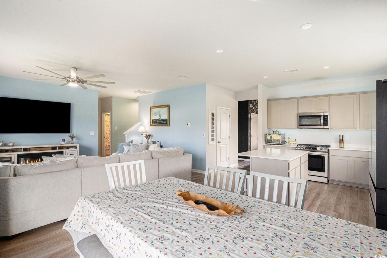 699 Heritage Downs Dr. Photo 12