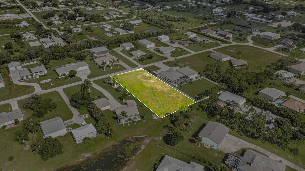 18742 Crosswind Avenue, North Fort Myers, FL 33917 Photo