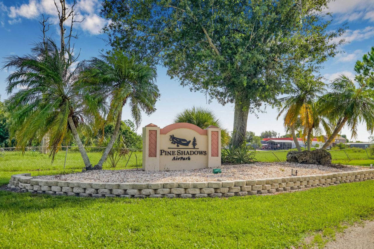 18742 Crosswind Avenue, North Fort Myers, FL 33917 Photo