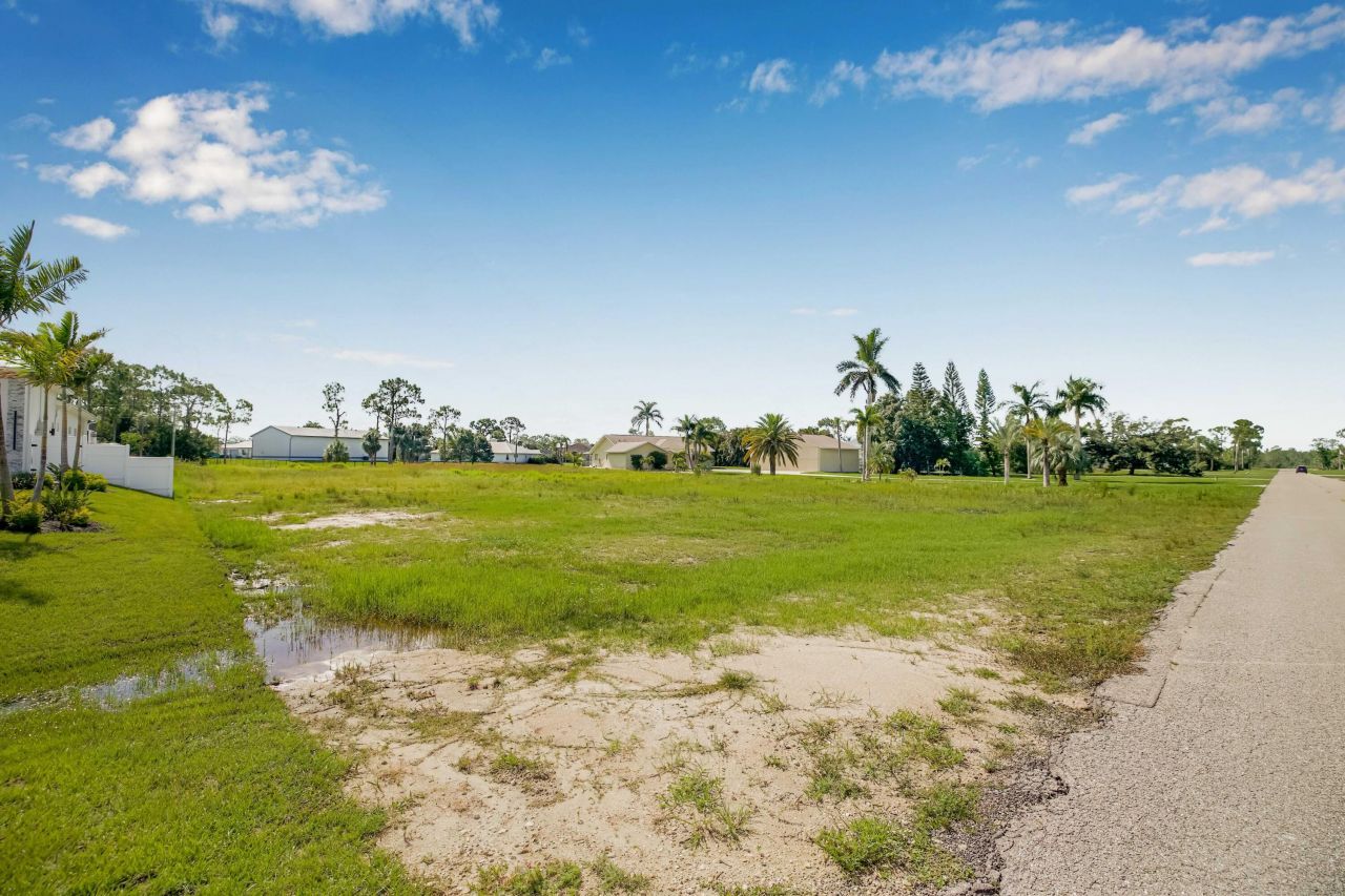 18742 Crosswind Avenue, North Fort Myers, FL 33917 Photo
