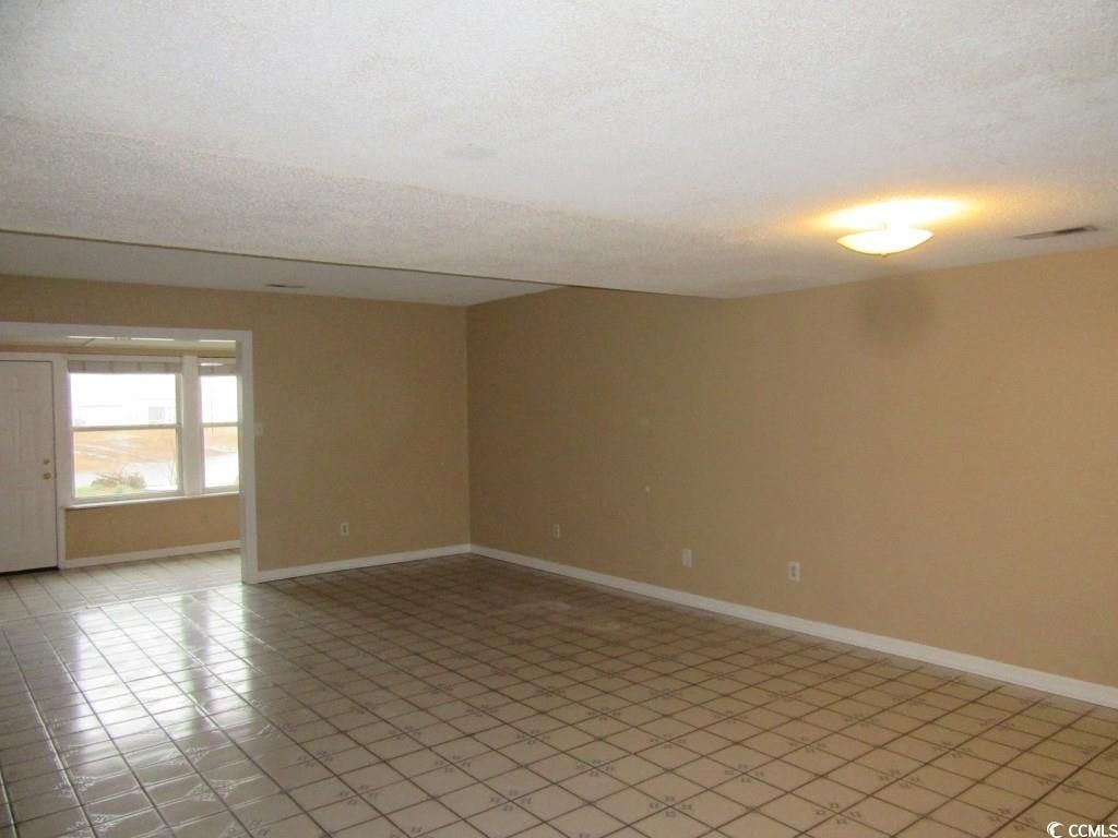 1450 Turkey Ridge Rd. Photo 10