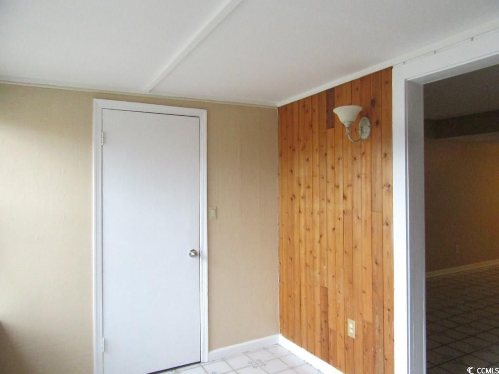 1450 Turkey Ridge Rd. Photo 20