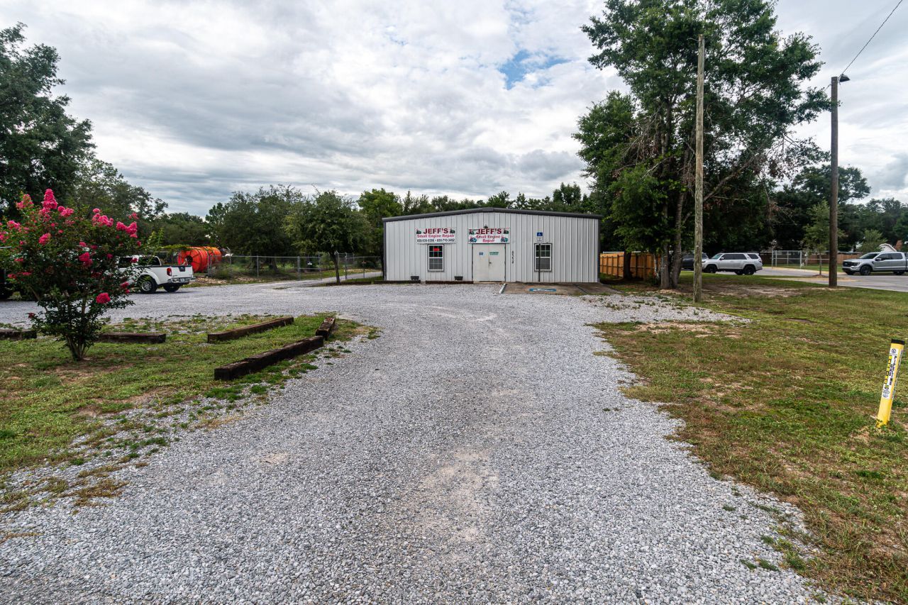 8554 Turkey Bluff Road, Navarre, FL 32566 Main Photo