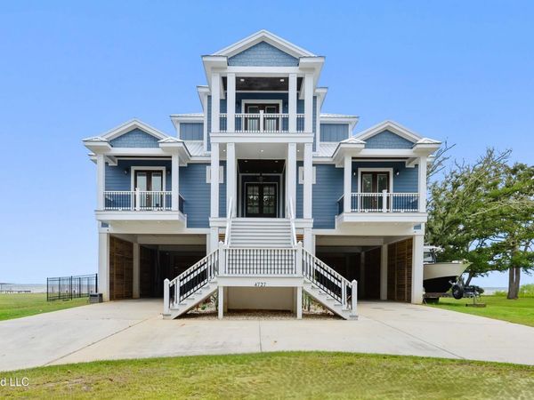 4727 E Belle Fontaine Road, Ocean Springs, MS 39564