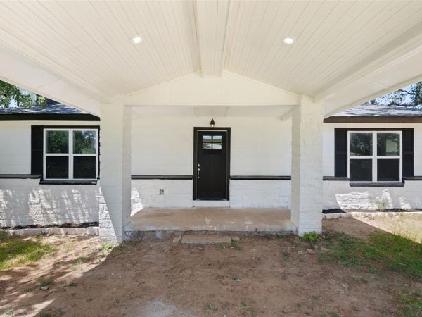 210 Highcrest DR, Granite Shoals, TX 78654