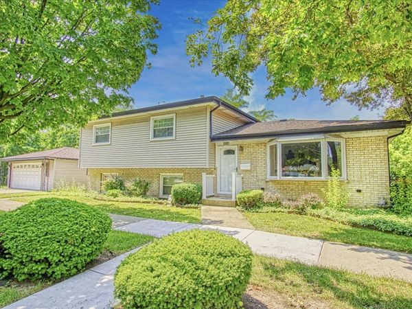 4034 Denley Avenue, Schiller Park, IL 60176