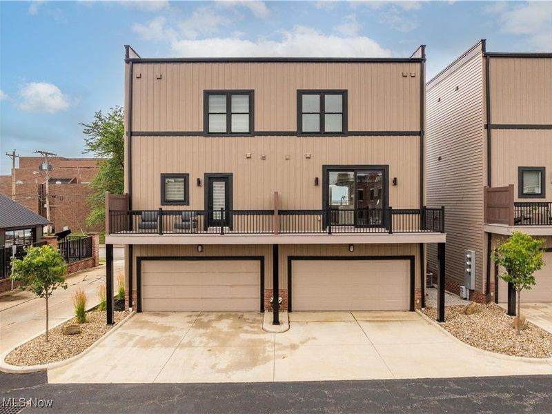 227 N Walnut Street, Wooster, OH 44691 Photo 2