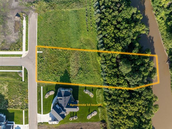9256 Didrick Drive, Horace, ND 58047