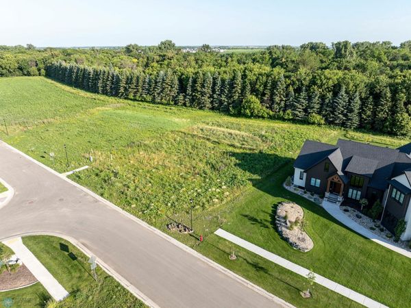 9256 Didrick Drive, Horace, ND 58047