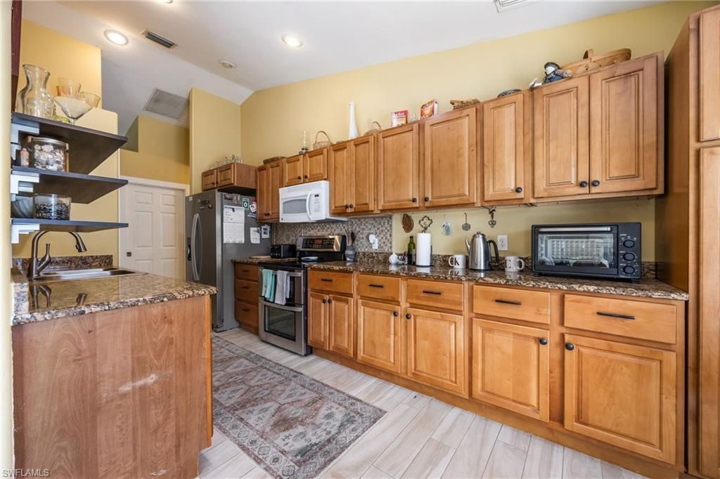 273 Justene Cir, Lehigh Acres, FL 33936 Photo