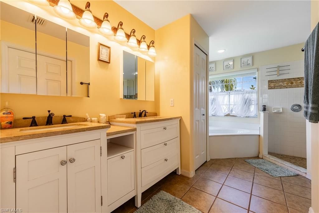 273 Justene Cir, Lehigh Acres, FL 33936 Photo