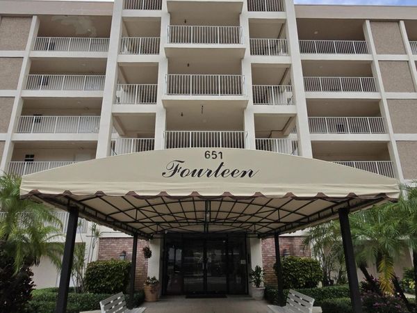 2651 S Course Drive, Unit 509, Pompano Beach, FL 33069