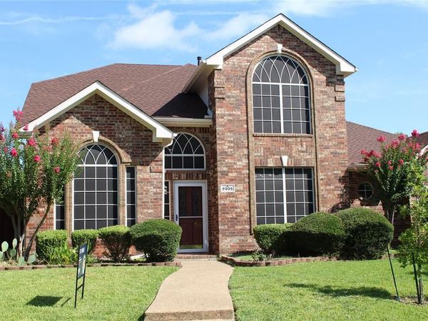8905 Lakepointe Avenue, Rowlett, TX 75088