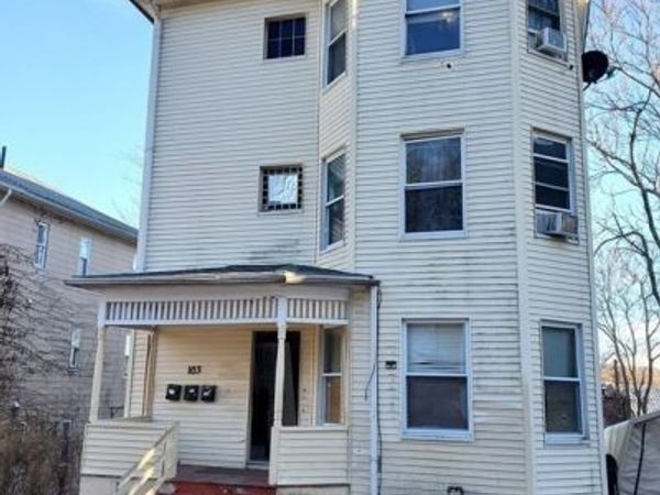103 Illinois St, Worcester, MA 01603