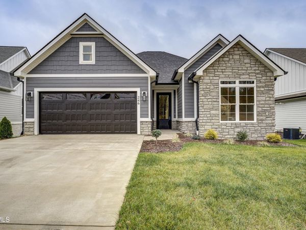 246 Winston Place, Johnson City, TN 37615