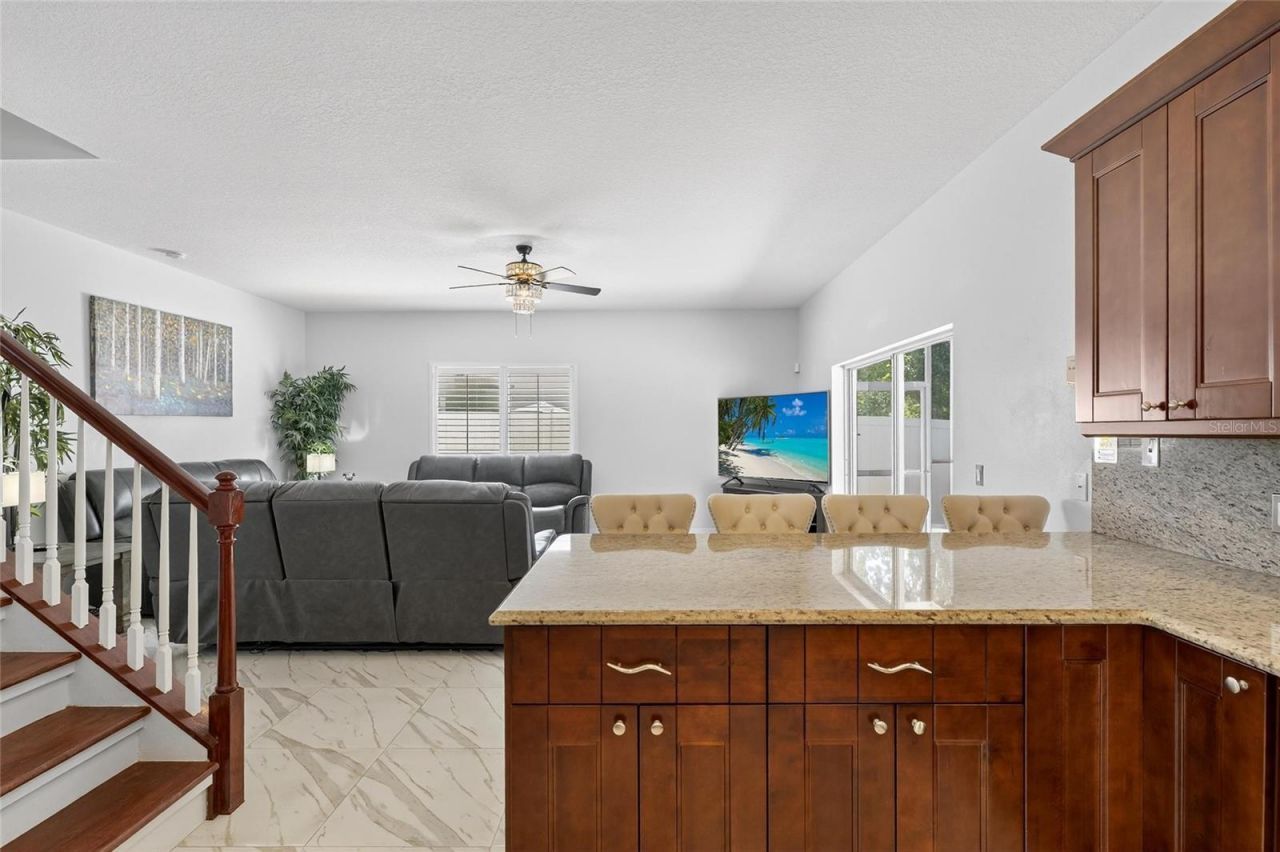 382 Rosalind Lane, Oldsmar, FL 34677 Photo