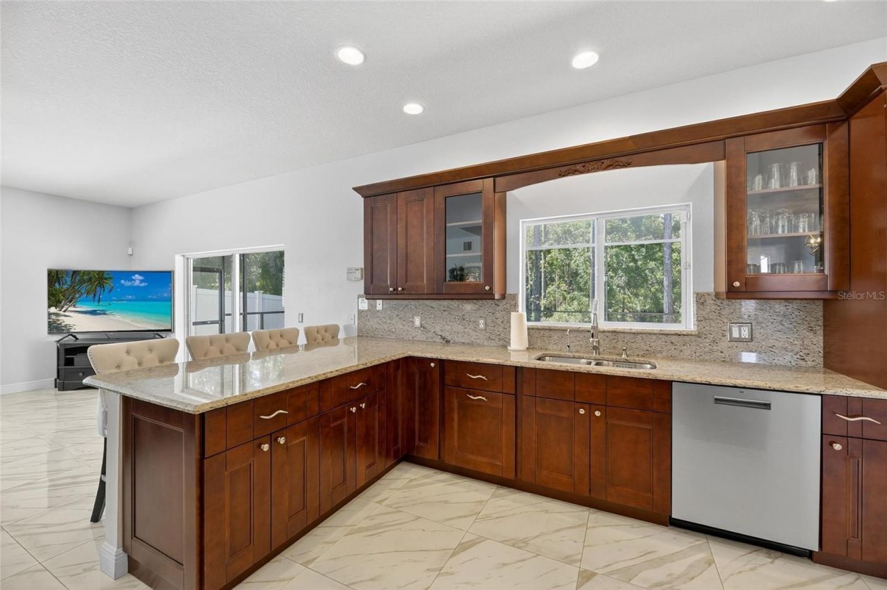 382 Rosalind Lane, Oldsmar, FL 34677 Photo