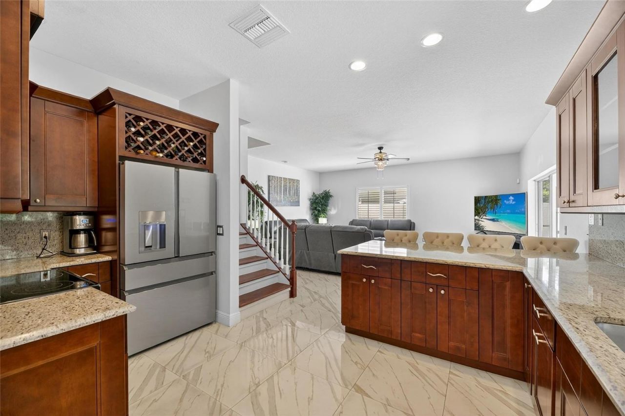 382 Rosalind Lane, Oldsmar, FL 34677 Photo