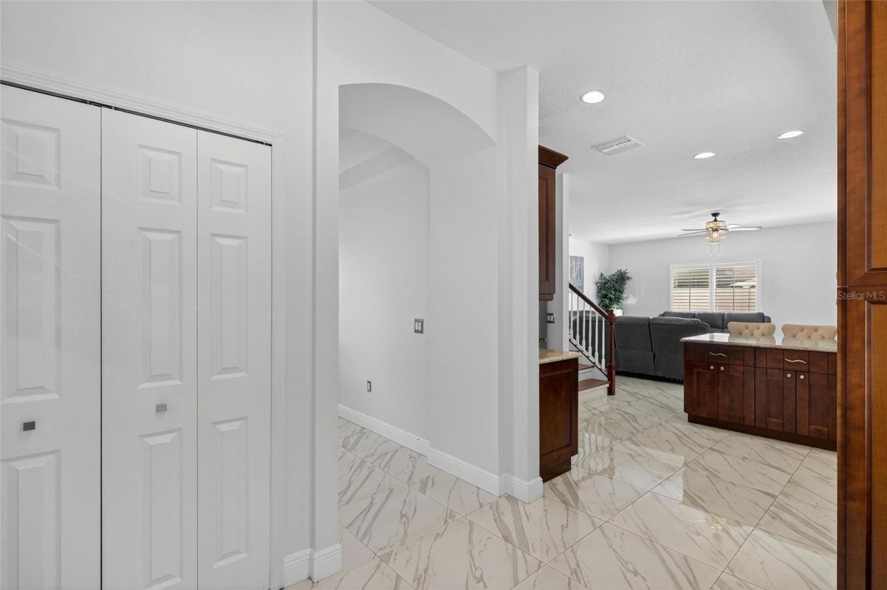 382 Rosalind Lane, Oldsmar, FL 34677 Photo