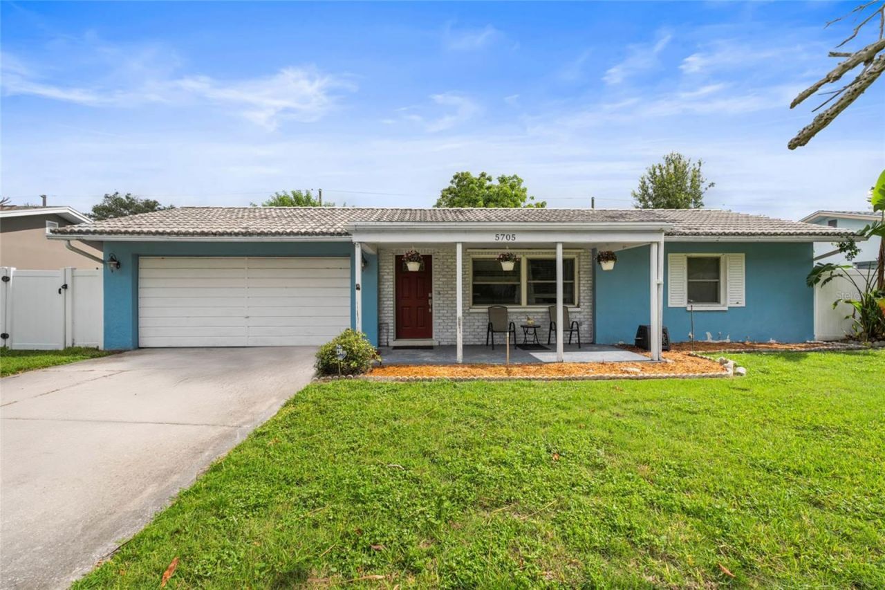 5705 45th Avenue N, Kenneth City, FL 33709 Photo