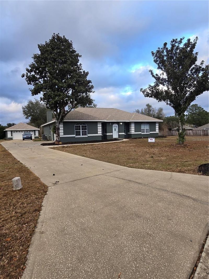 6221 NE 57th Place, Silver Springs, FL 34488 Photo