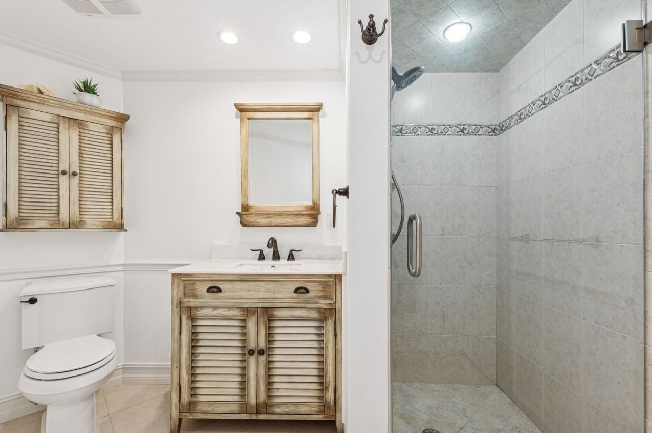 3000 N Ocean Drive, Unit 8-A, Singer Island, FL 33404 Photo